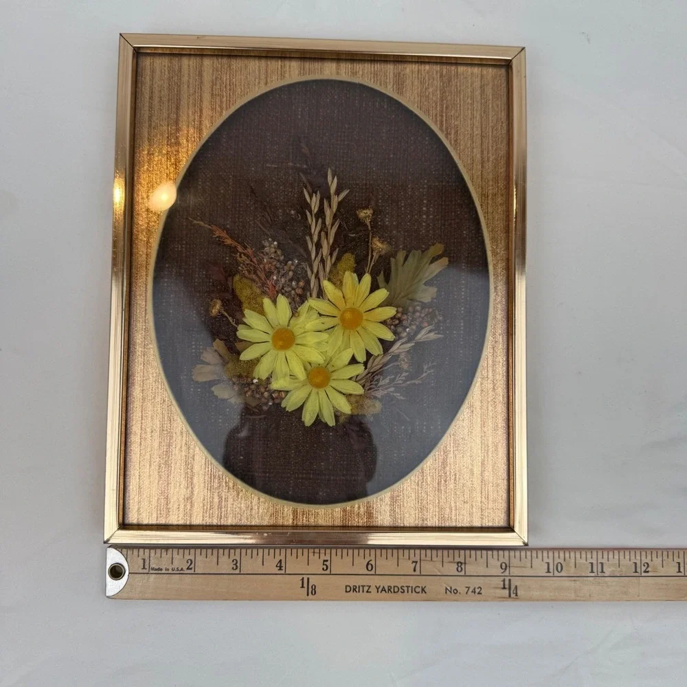 Vintage Kim Originals Mary Bentch 3D Dried Floral Shadow Box Gold Frame 8x10